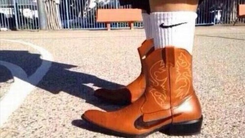Poorly Dressed - cowboy boots - fashion fail - Cheezburger