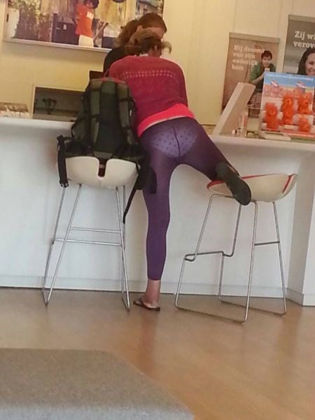 Leggings Are Not Pants, Example #343 - Poorly Dressed - fashion fail