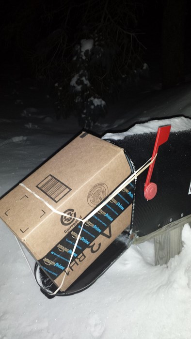 the-delivery-guy-is-resourceful-monday-thru-friday-job-fails