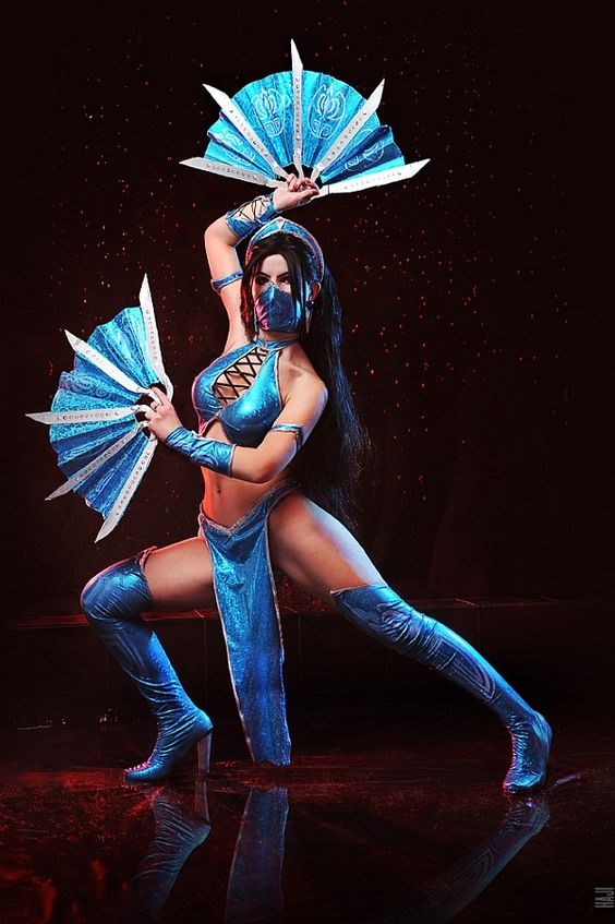 Frost Mortal Kombat Cosplay Is on Point Here Video Games