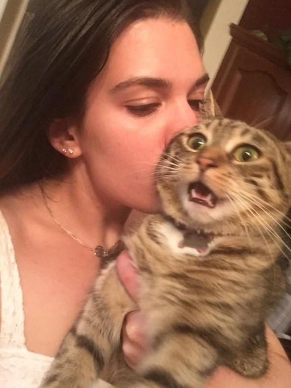 The First Time Your Crush Kisses You on the Cheek Dating Fails