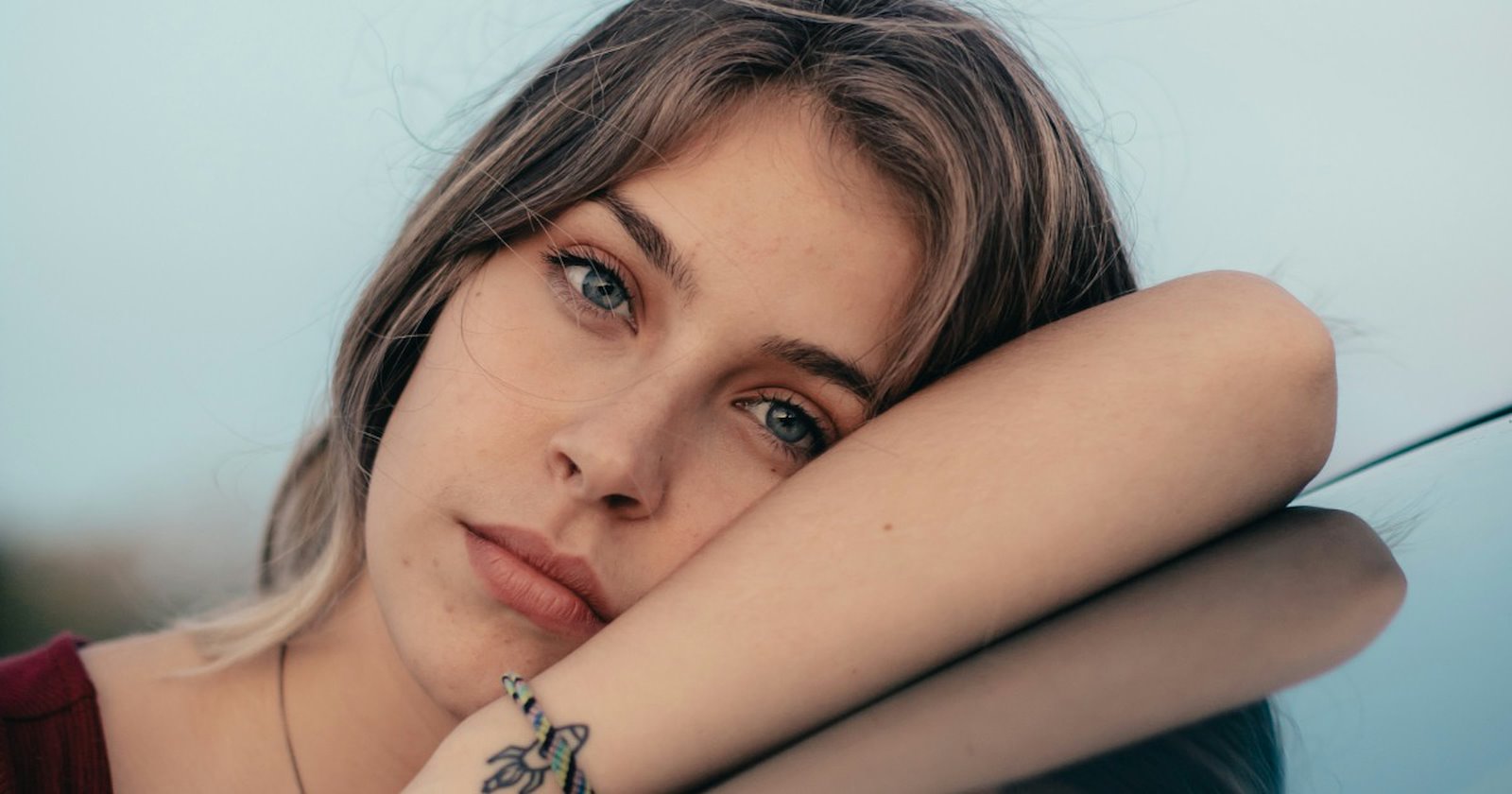 24-year-old Daughter cuts off financial support to her parents after ...