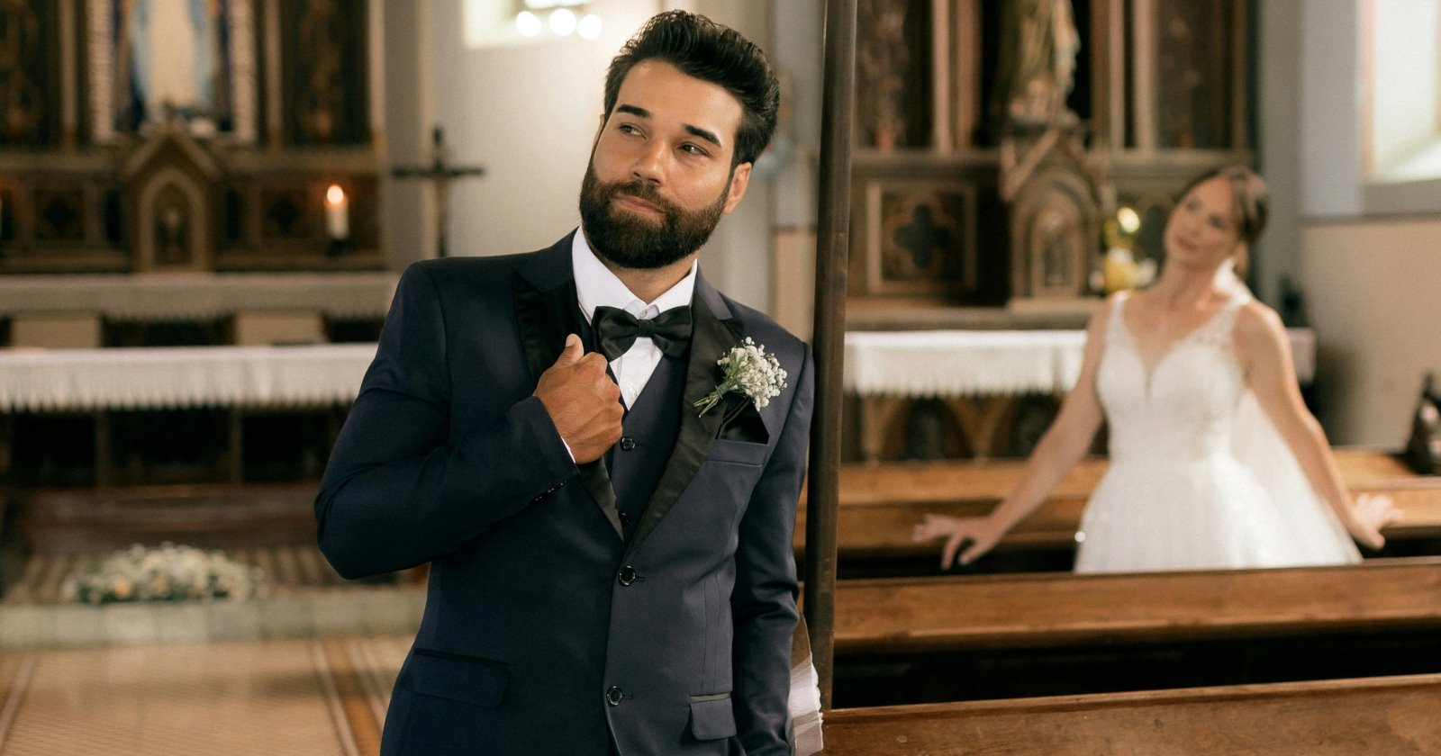 Groom's childhood best friend is disinvited from the wedding over the bride's fears about her having an old crush on him, then blamed her for ruining it when her parents cancel the free catering a week before the ceremony: 'The friendship is over'