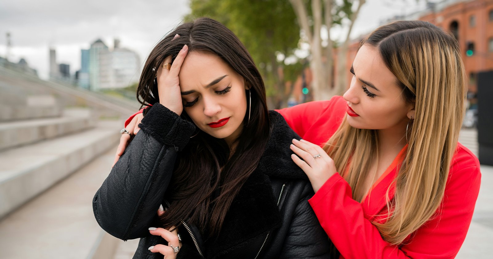 'What do I do with my "poor" friend?': Wealthy woman is fed up with lower-income friend's constant judgements on her purchases