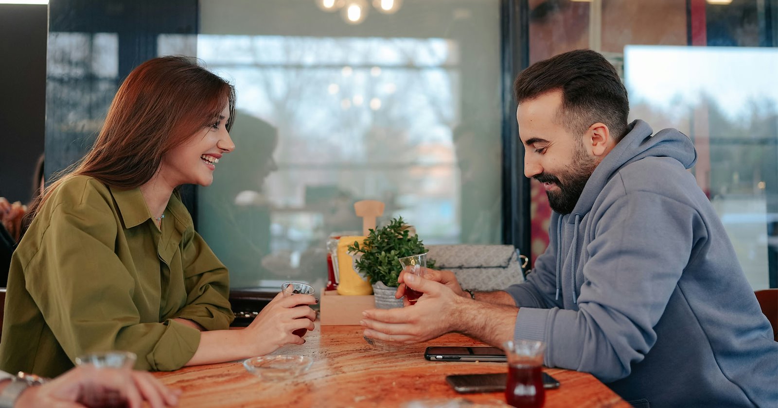 Single dude goes on the best first date of his life, gets rejected because he looks too much like her brother: 'People should be less honest sometimes.'