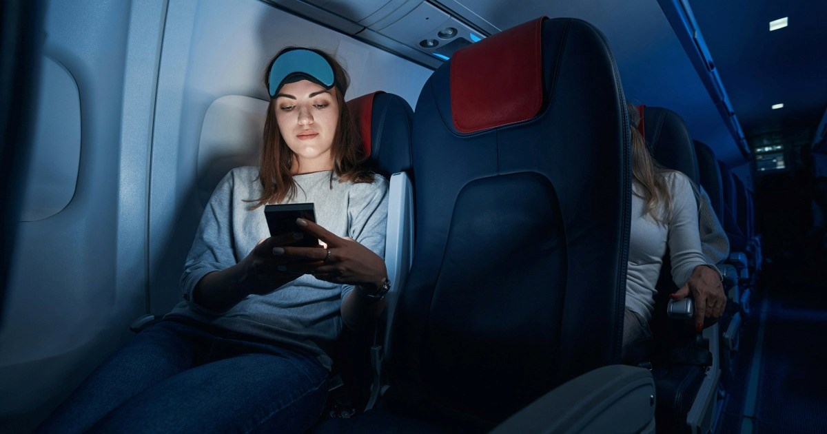 Burnt-out woman wants to take 1 week-long Hawaii vacation away from spouse, he doesn't think it's fair: 'He gets 1 week paid PTO and he used it as a staycation. He's not big on travel'