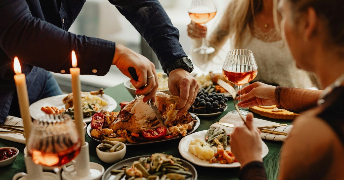 Daughter refuses to attend Thanksgiving at her mother's girlfriend's apartment after months of emotional turmoil: ‘Feels so odd’