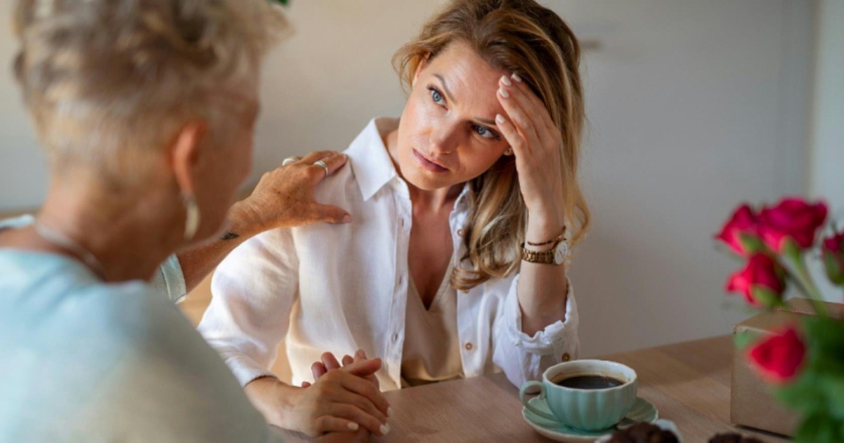 Stepmom expects 26-year-old son to fund her bills with his inheritance, loses it when he says no: 'my dad made it clear that money was for me'