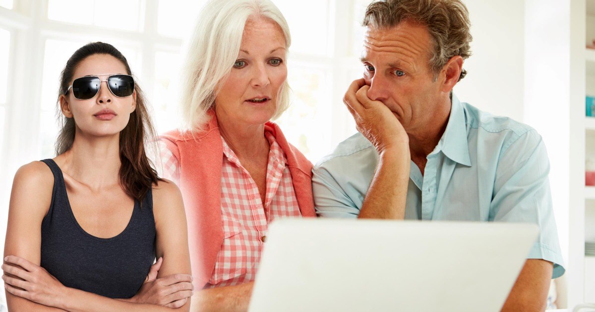 Unemployed 23-year-old delays parents' retirement by refusing work or school, leaving older sibling worried they will still be dependent when parents need care: ‘My parents complain to me but do not choose to do anything’