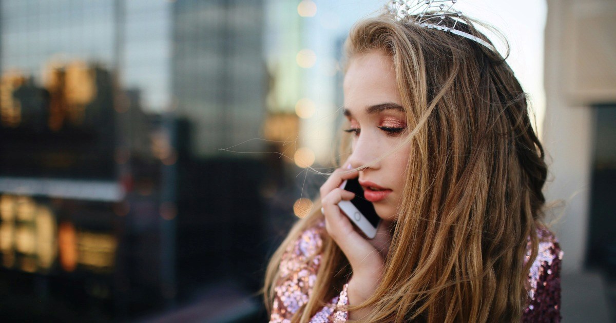 Entitled bride fines bridesmaid $100 for missing 'mandatory' spray tan: 'I have eczema, [...] derm said hard no'