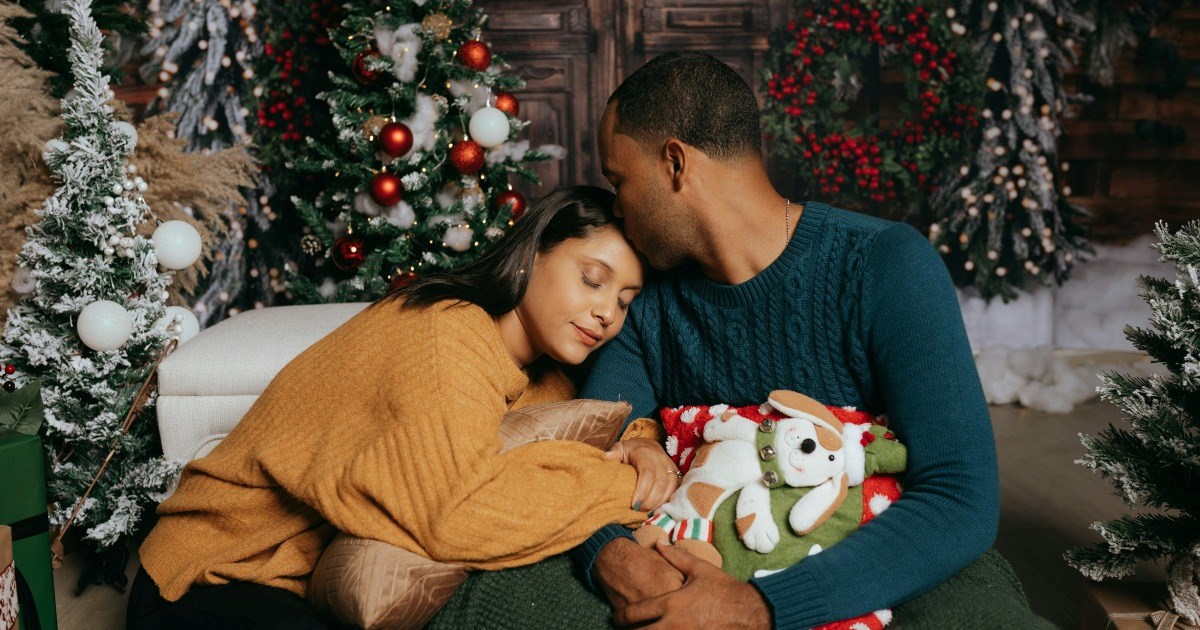 New mom refuses to invite husband's parents to Christmas despite inviting her own family, claims she's still "healing" from having a baby: 'You're not still healing, you're manipulating the situation'