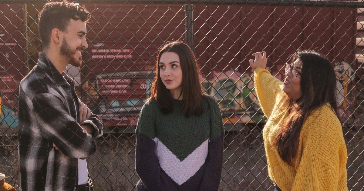 Socially anxious man deletes dating apps and cold approaches 30 women, shares his fascinating results: 'My heart would race just thinking about saying hello'