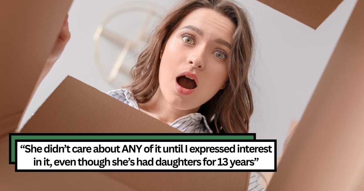 Woman returns to elderly parents' home to show her young daughter their family heirlooms, only to clash with her sister, who unexpectedly shows up, reclaiming the shared childhood toys after years of disinterest: 'She said they were originally hers'