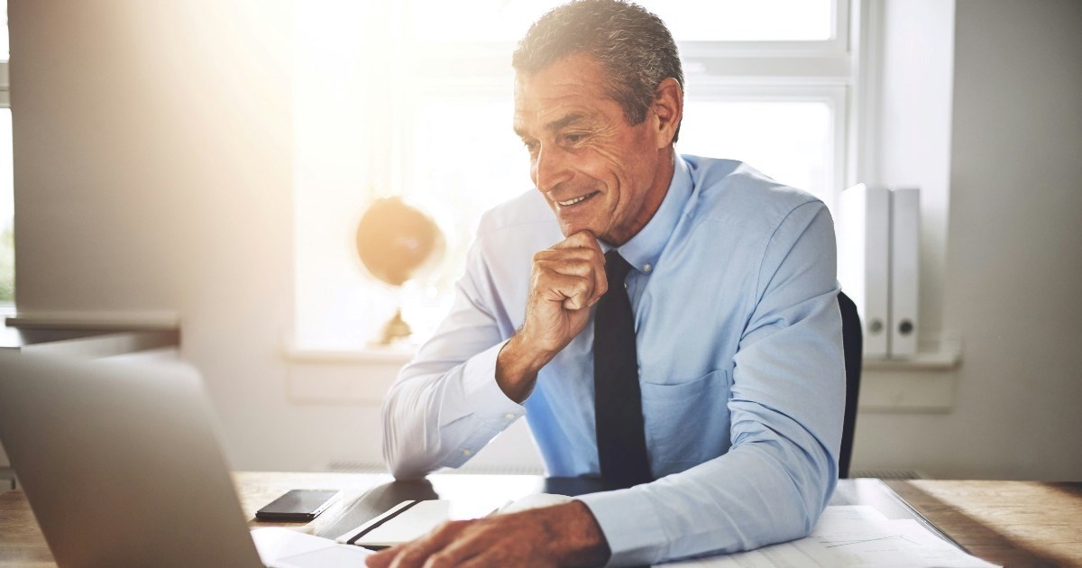 Boss gets called out for posting fake glowing online reviews of his company: '5/5 stars - The Best Job I Ever Had'