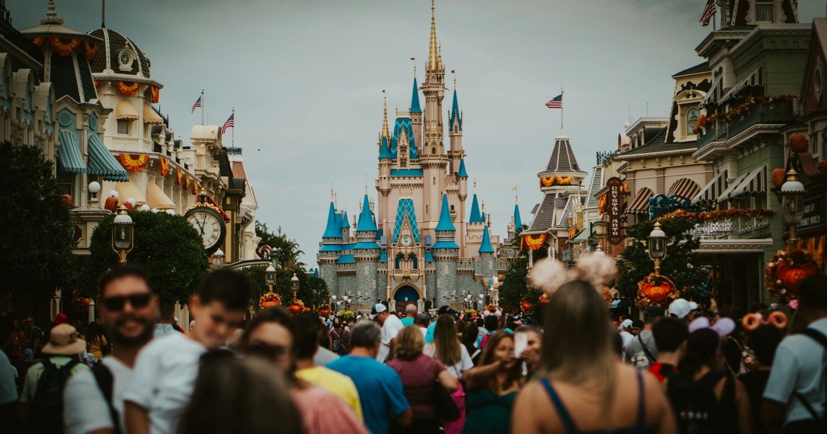 Couple’s plan to take kids to Disneyland California during summer vacation blocked by in‑laws’ demand the children only experience Disney World Florida on a trip with them