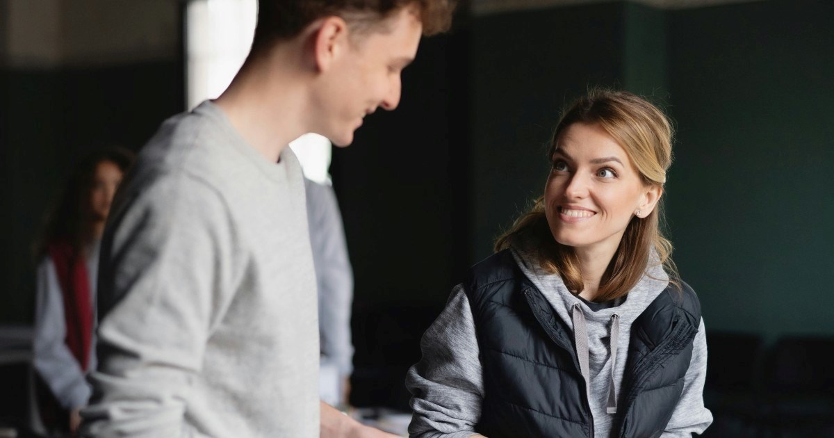 Neighbor gets even after entitled future bride blames her own wedding invitation mailing mistake on him