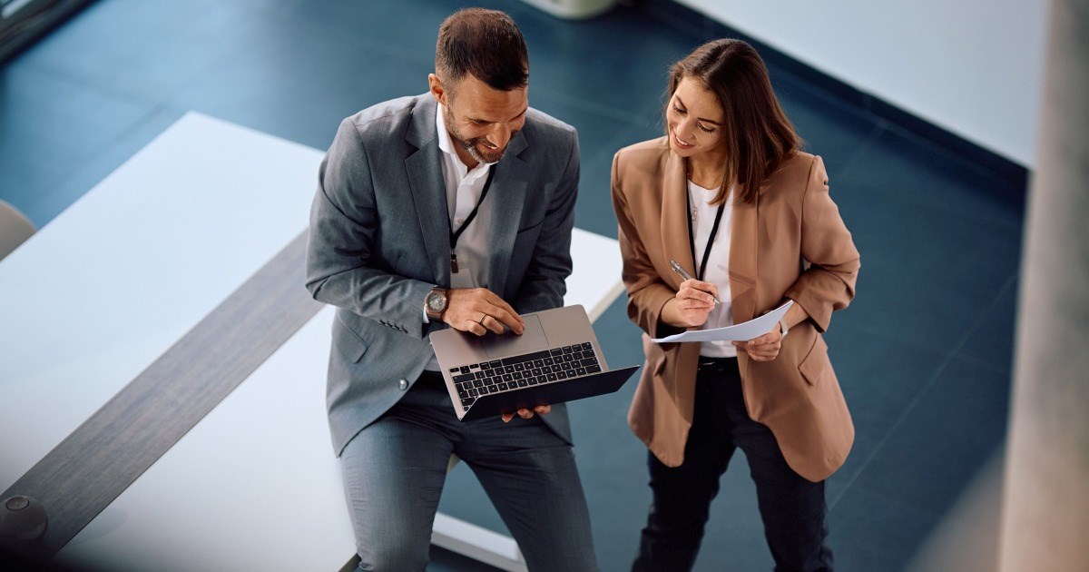 30-year-old woman blocks male coworker for “being distant” after she stepped back to appease her jealous boyfriend, and still expected casual friendly office small talk: '[She] blocked me for respecting the distance she created'