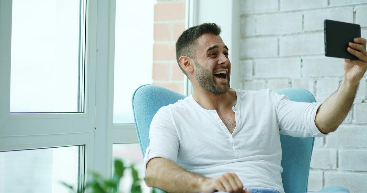 Employee builds app to track how many times coworker says 'circling back' in meetings: 'Recently [he said it] 23 times in a 56 minute sync'