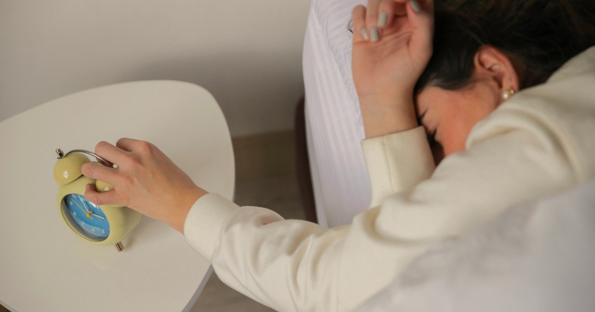 College girl ignores 5+ alarms every morning, screams at roommate when she turns them off: 'Someone thinks they're above reproach'
