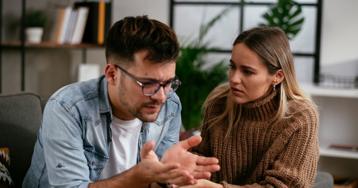 32-year-old confront 30-year-old girlfriend after losing access to their shared bank account: 'Removing my access without even telling me wasn’t just a small change, it completely shifted control'