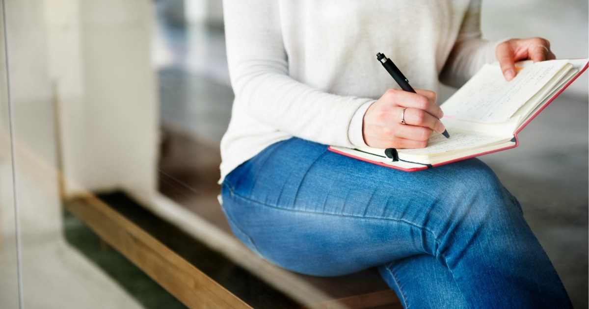 Corporate employee quiet quits for 3 months, is continually rewarded on a 'job well done': 'Somehow, I’m still employed and I have no idea why'