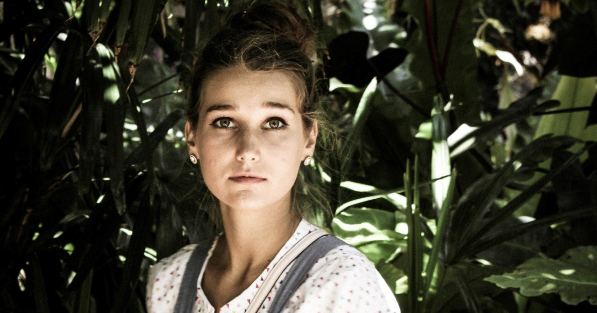 San Diego woman refuses to add her boyfriend of 2 years to the deed of a house she bought entirely by herself, 3 weeks after he moved in, and he threatens to move out