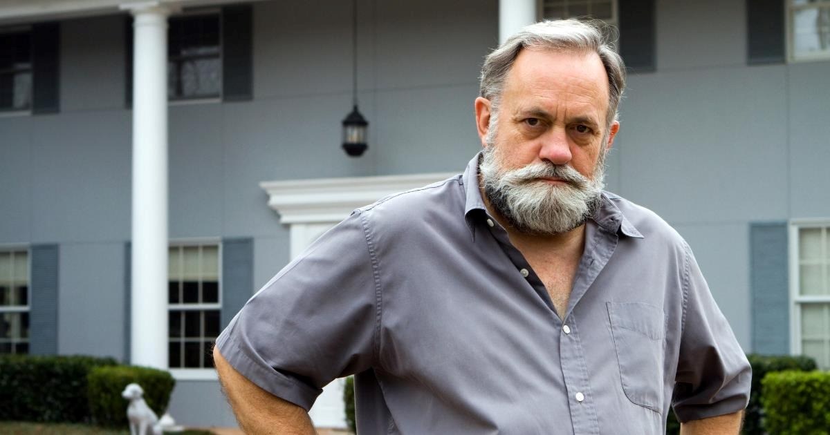 Landlord demands using tenant's apartment for showings, then backs down when tenant asks for rent deduction in return: 'He was never going to give us money'