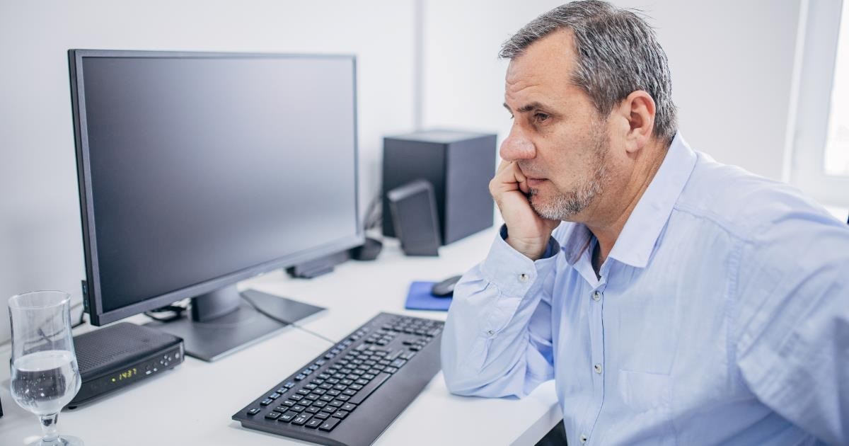 'I hope they fire me': 47-year-old employee makes a mistake at work that leads to serious repercussions, hopes management fires him due to burnout