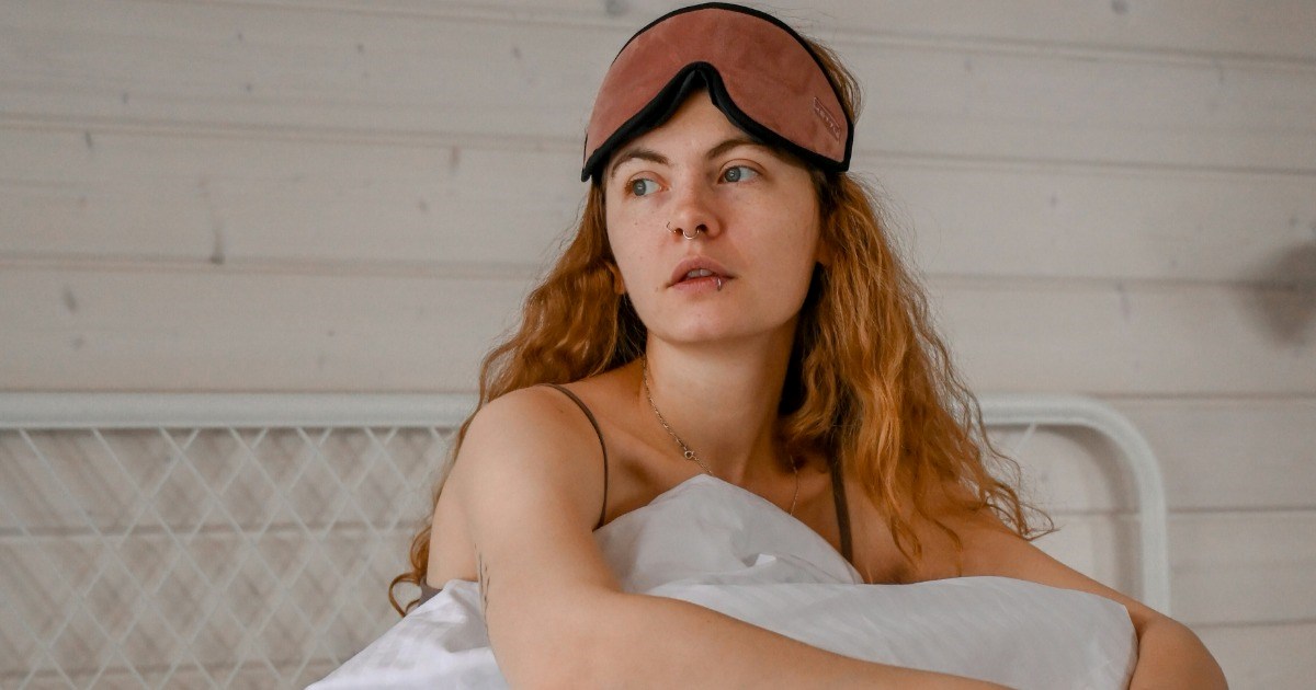 Woman works two jobs and 60-plus-hour weeks, refuses to feel bad for sleeping in on weekends after her sister keeps showing up unannounced and getting mad at her