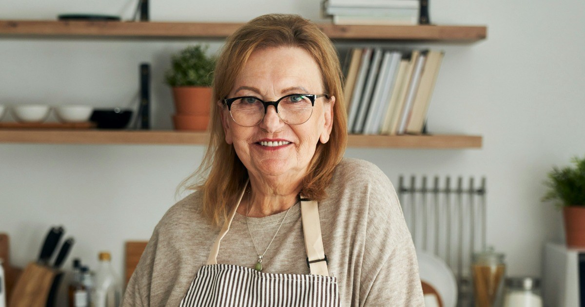 Unemployed Mom staying at Son's house refuses to stop cooking him meals he doesn't like, then decides to leave him when he orders pizza instead: ‘I will never talk to you again’