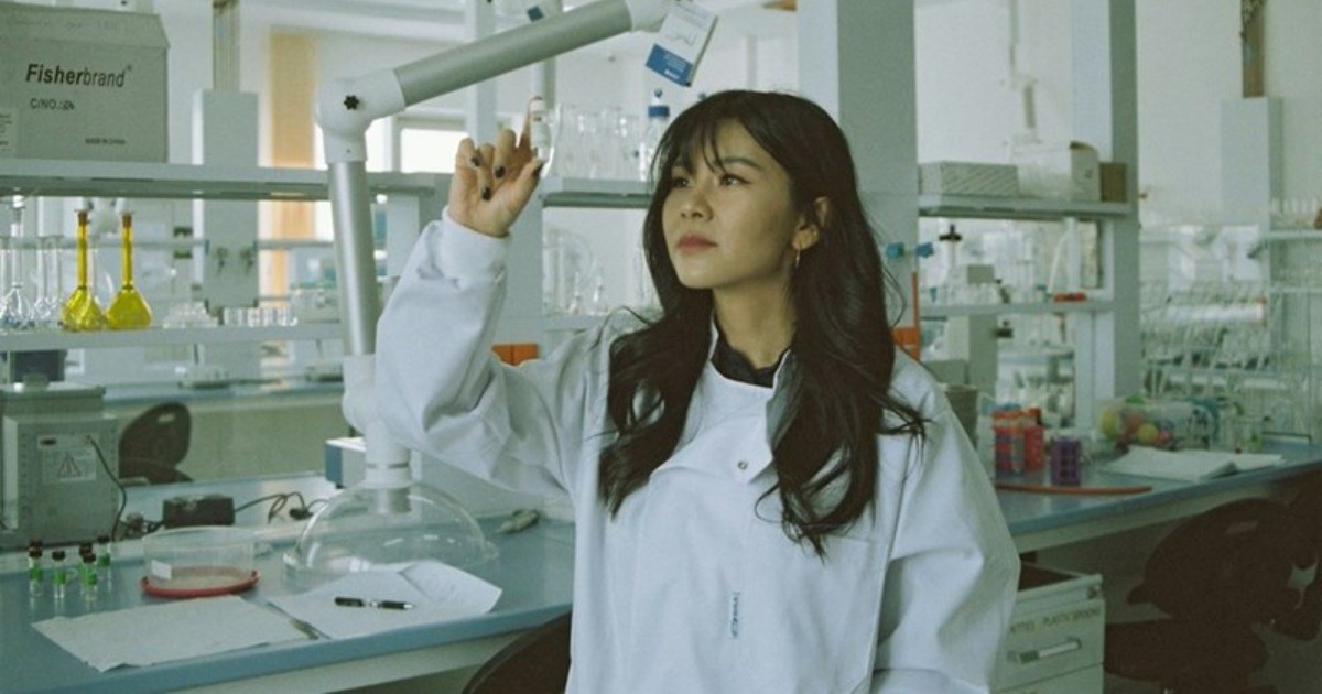 Biotech Professional Has It with Incompetent Supervisor, So He Comes Up with 'Fool Proof' System That Forces Him to Work an Extra 2-3 Hours a Day for 3 Months