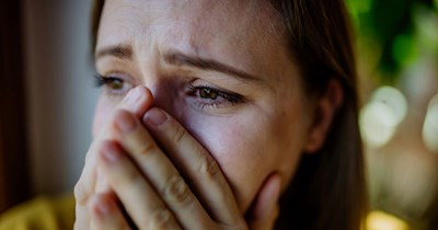 Job forces employee to come into work immediately after her grandma passed, refuses to let her leave when she cries at work: 'I can't afford to lose this job right now.'