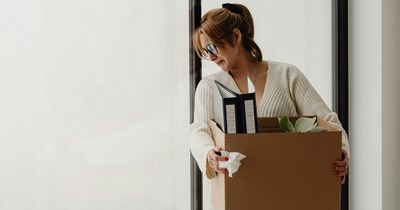 Ex-employee confronts former coworker after she asked for her help following unexpected layoff: 'I don't work there anymore, remember? Looks like you'll have to figure this one out on your own!'