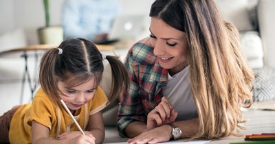 34-year-old aunt asks sister to stop bringing her 4 and 6-year-old kids to apartment unannounced: 'You work from home, you're always there anyway'