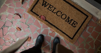Karen reports their neighbor because their doormat is an "eyesore," so the neighbor retaliates by snitching on their illegal subletting operation to the HOA