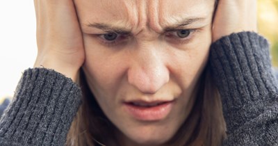 Tenants ecstatic to be moving out and away from entitled noisy neighbors, leave warning for future renters: ‘[Wear] earplugs!’