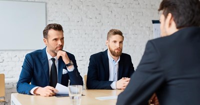 Manager corners employee into accepting a 3% raise by inviting senior director into their meeting without disclosing it to employee: ‘I was caught off guard’