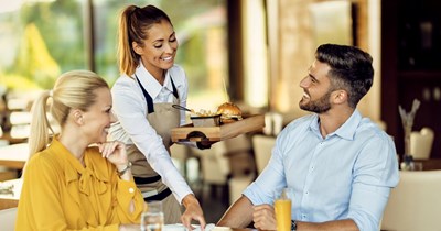 Service Industry Employees Explain How You Can Uncover Tip Theft in the Workplace