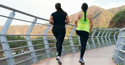 ‘I trained so hard for this’: 22-year-old runner leaves friend in the middle of a marathon after friend refuses to keep running