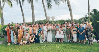 Wealthy Young Woman Shares Stories About Her Huge ‘Unhinged’ Family, from a Groom Running Off With the Bride’s Brother to a Toothpaste Ad Gone Wrong