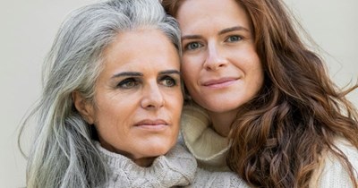 Fickle mother attempts to extort the $40,000 debt her 28-year-old daughter owes her after the mother pressures her into homeownership, daughter goes no-contact: ‘I simply couldn’t trust her…'