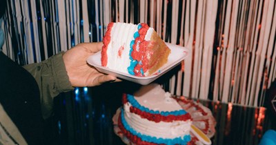 Entitled employee eats more than half of the homemade cake his coworker brought for the office: 'When someone brings food in for the office, it's generally meant for the whole office, not just one person.'