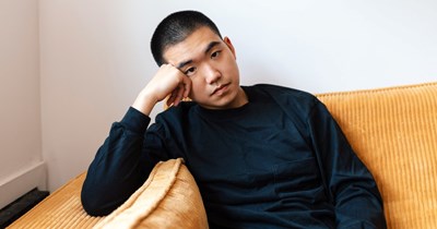 Parents demand their adult son’s bank password and login details to “monitor” his income, but he refuses, choosing to protect his privacy and financial independence