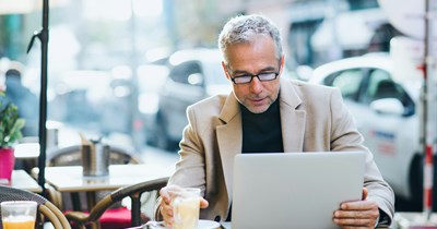 Cafe supervisor quits during morning rush after boss tells them that anyone can do their job