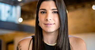 30-year-old woman leaves an 11-year relationship with an unemployed partner, starts dating a 46-year-old judge, feels treated well, but her friends criticize their age gap