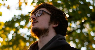 24-year-old data analyst shuts down meddling aunt who keeps pushing “better” career ideas, tells her to try doing his job herself