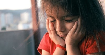 Sleepover host mom calls mother of 8-year-old crying guest at 2 AM asking to pick her up after she repeatedly asked to go home: 'Her mom came, but she seemed annoyed.'