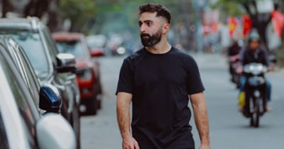 Neighbor declares himself the block's parking sheriff and leaves such ridiculous notes that residents start a collection: 'Car in the same spot for too long'