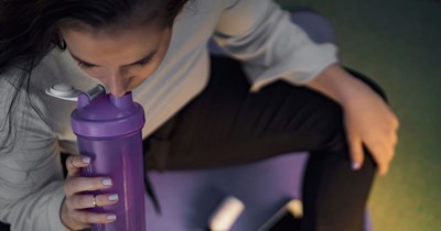 Stepdad tells stepdaughter she's not allowed to drink workout drink with 350mg of caffeine, mom tells him he's not allowed to parent her daughter