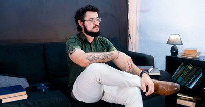 24-year-old making $125K rebuffs his siblings' request to pay rent while living at home because his 2 teen-parent siblings lived at home for years: 'I was thinking I’d invest like 75k a year.'